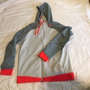 Men’s Nike therma-fit hoodie